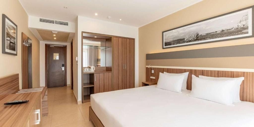 Doubletree By Hilton Malta (Ex. Dolmen Resort)