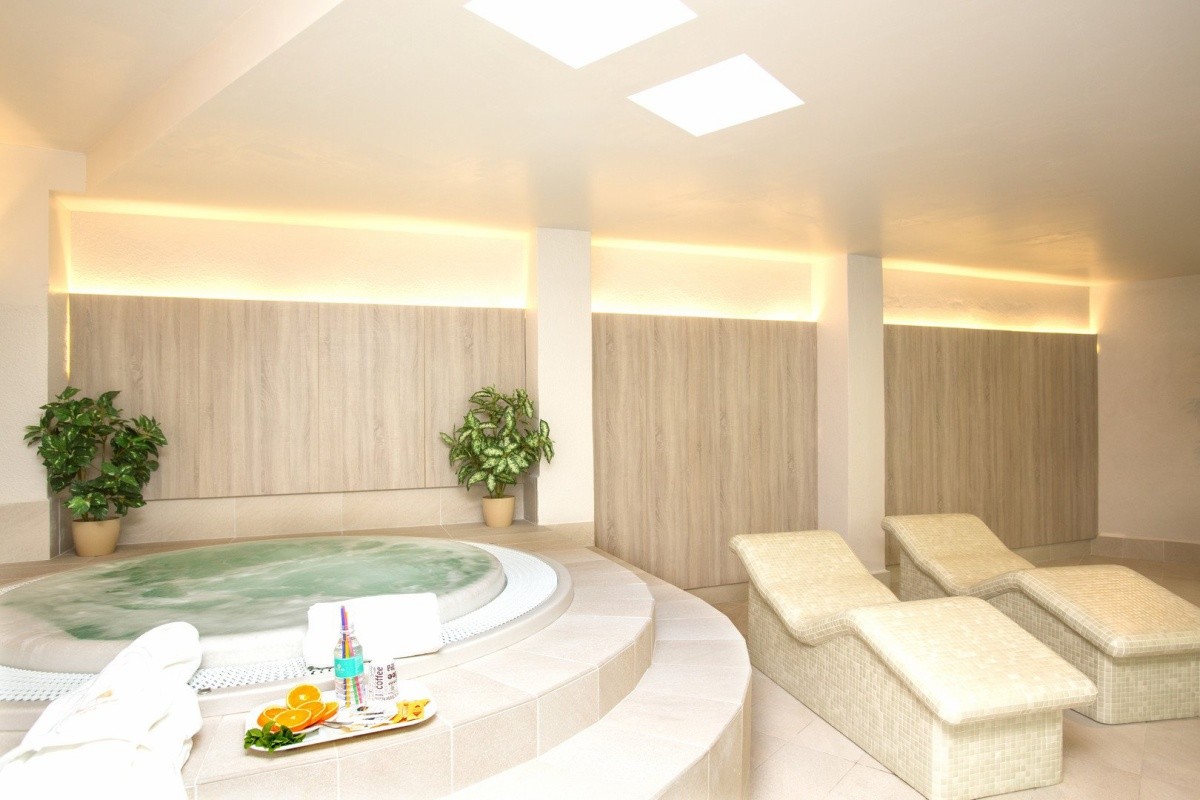 Sabina & Suites Hotel