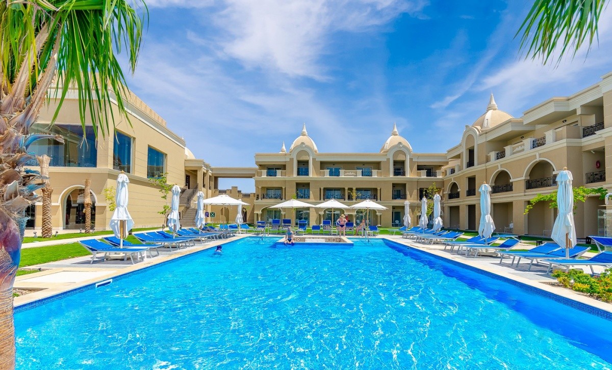 Titanic Royal Resort