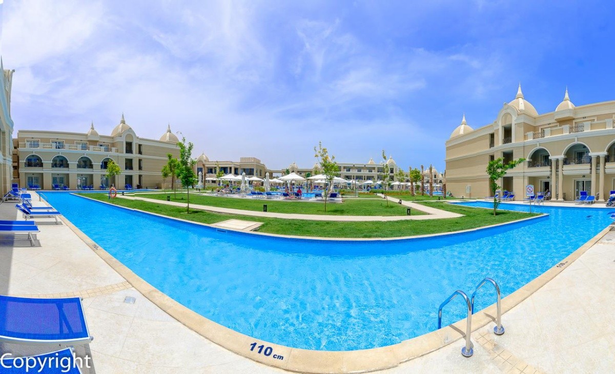 Titanic Royal Resort