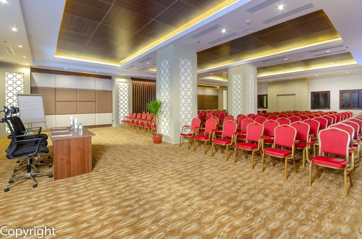 Titanic Royal Resort