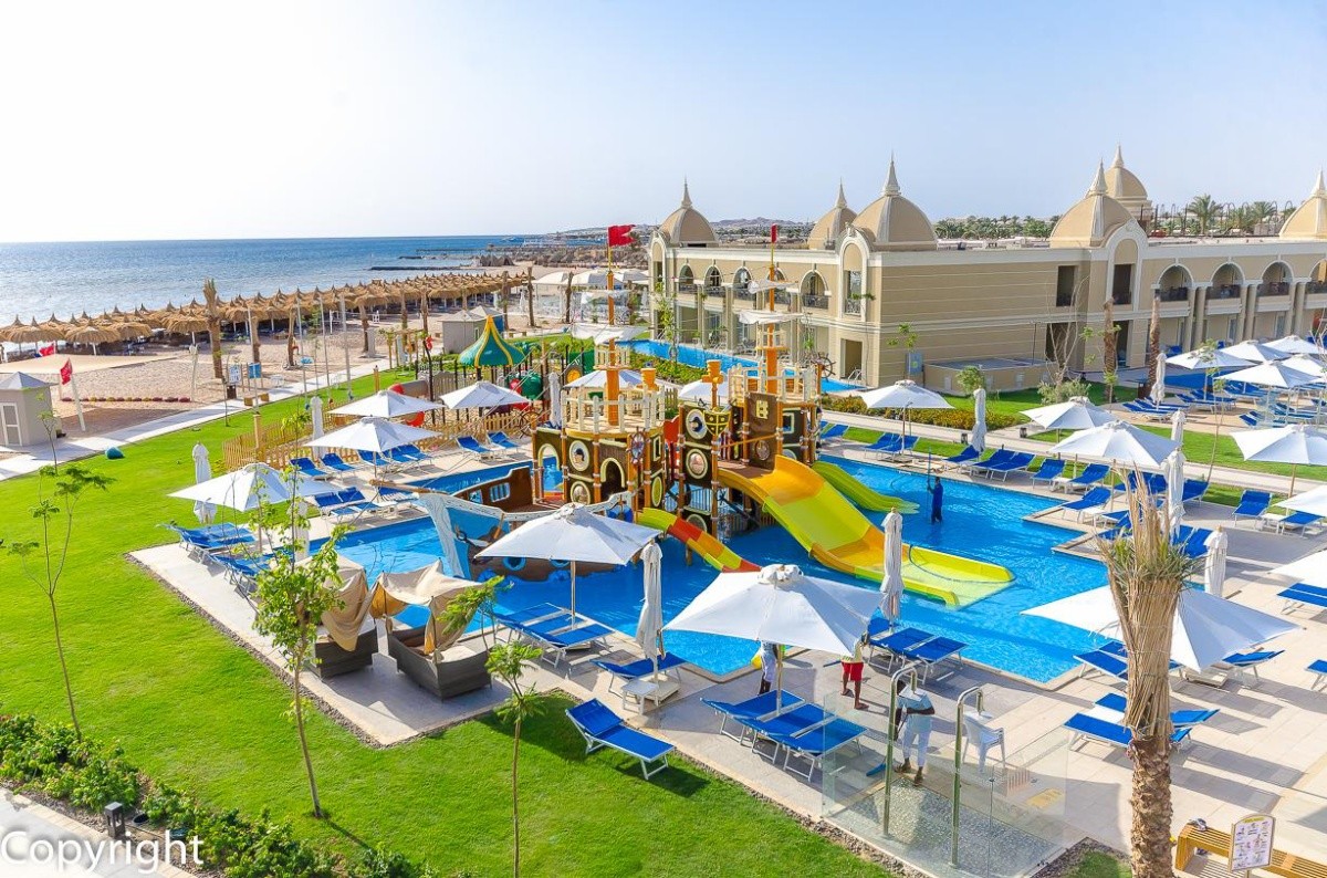 Titanic Royal Resort