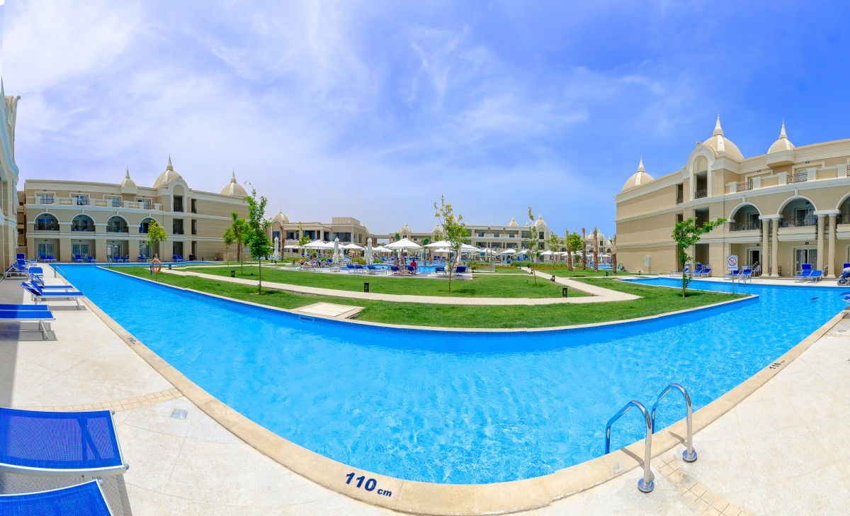 Titanic Royal Resort