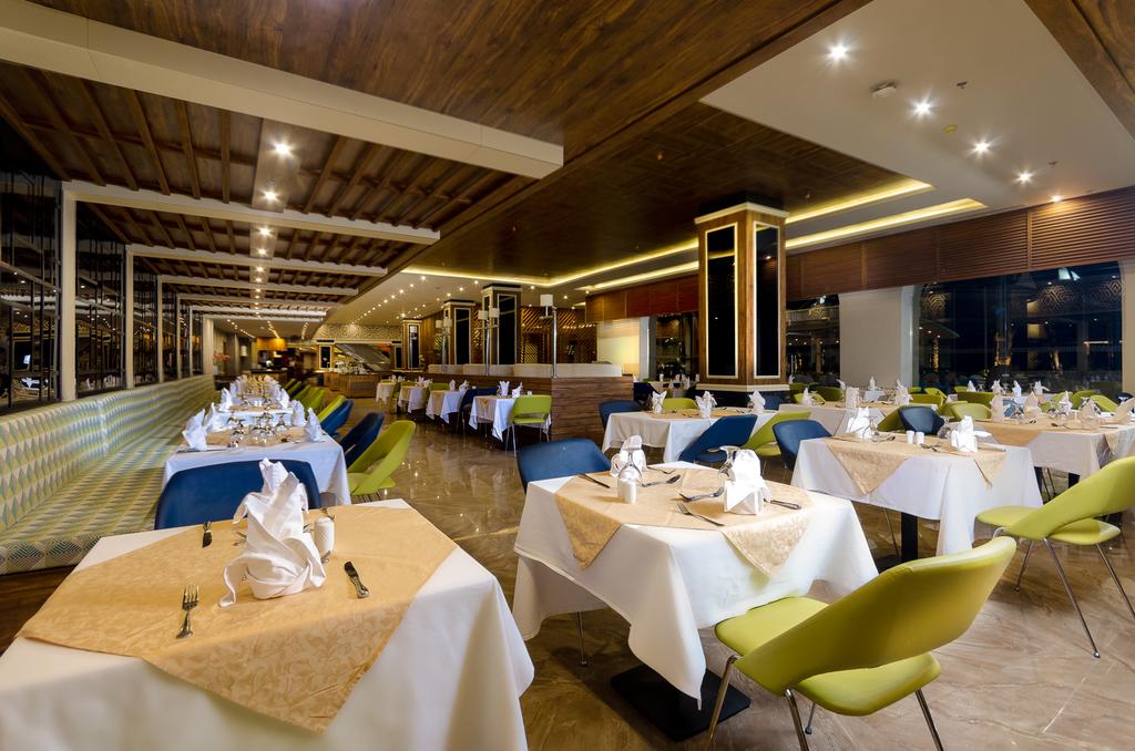 Titanic Royal Resort