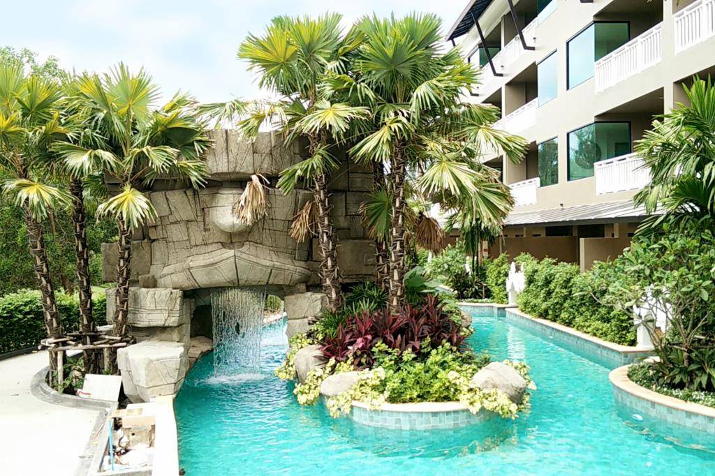 Maikhao Palm Beach Resort