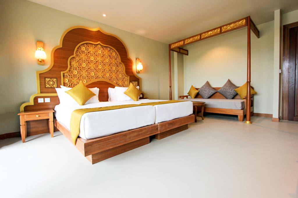 Maikhao Palm Beach Resort