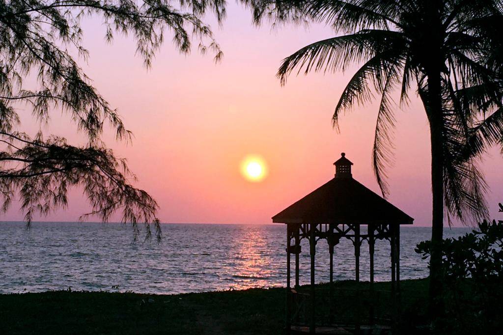 Maikhao Palm Beach Resort