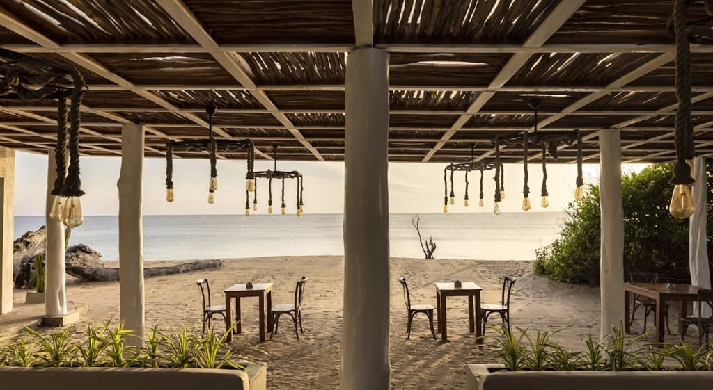 Jungle Beach Resort