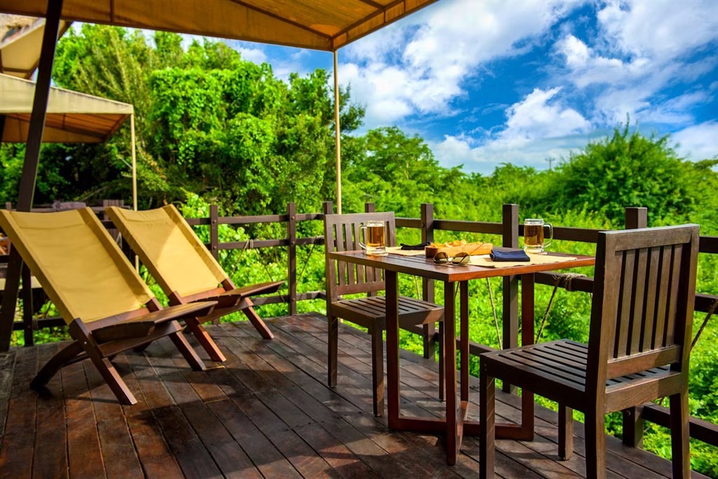 Jungle Beach Resort