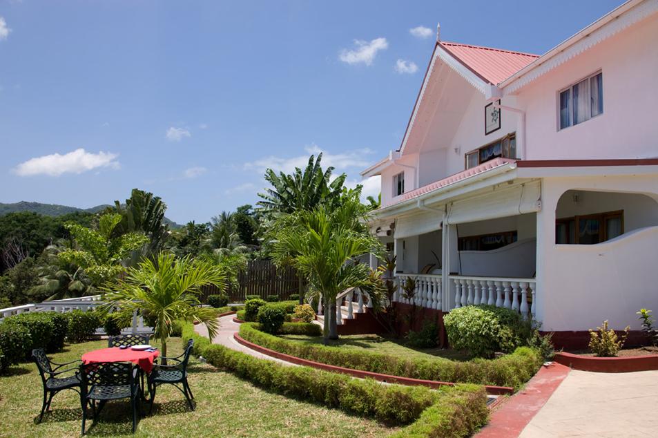 Le Relax Hotel And Restaurant
