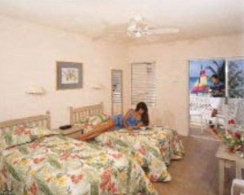 Sea Breeze Beach House (Oistins)