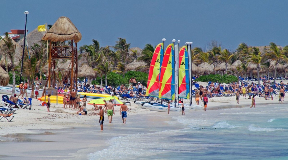 Grand Palladium Colonial