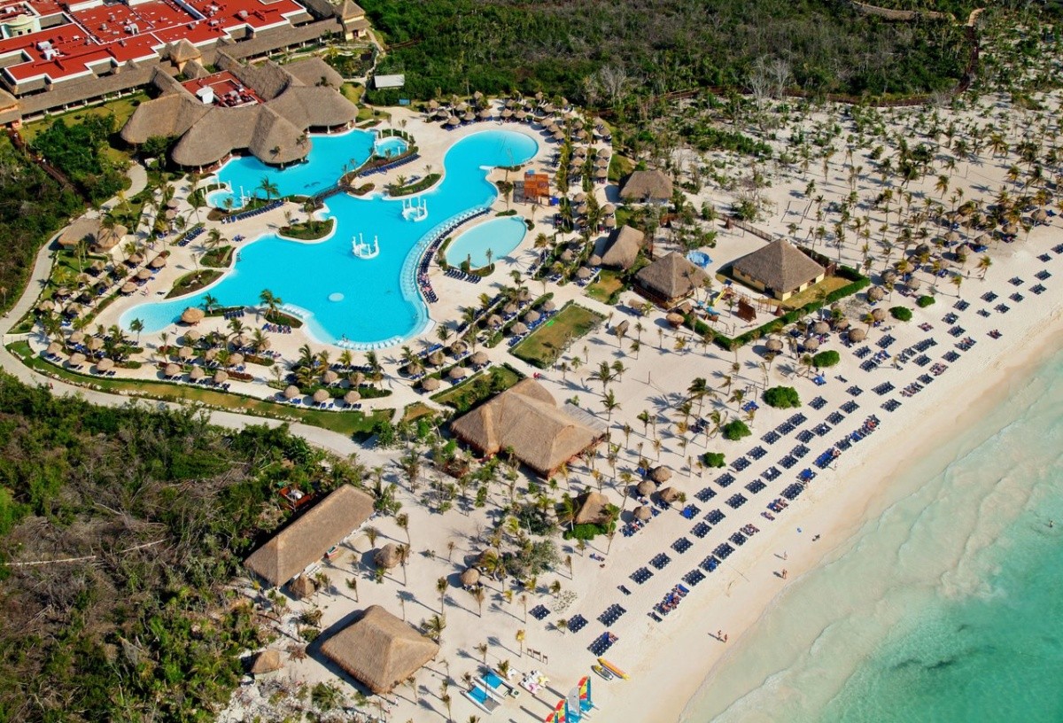 Grand Palladium Colonial
