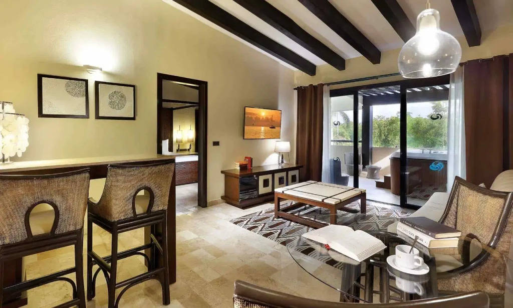 Grand Palladium Colonial