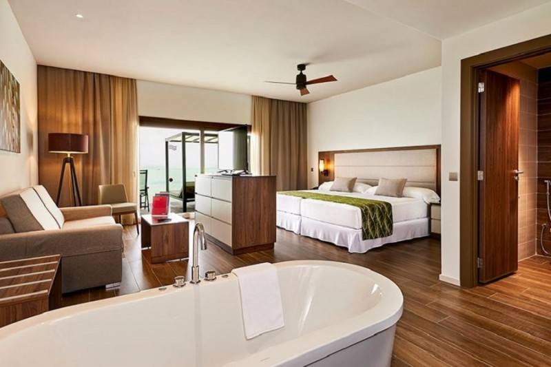 Riu Atoll