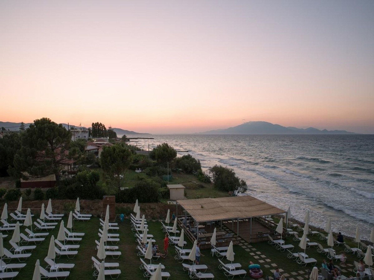 Golden Coast Resort