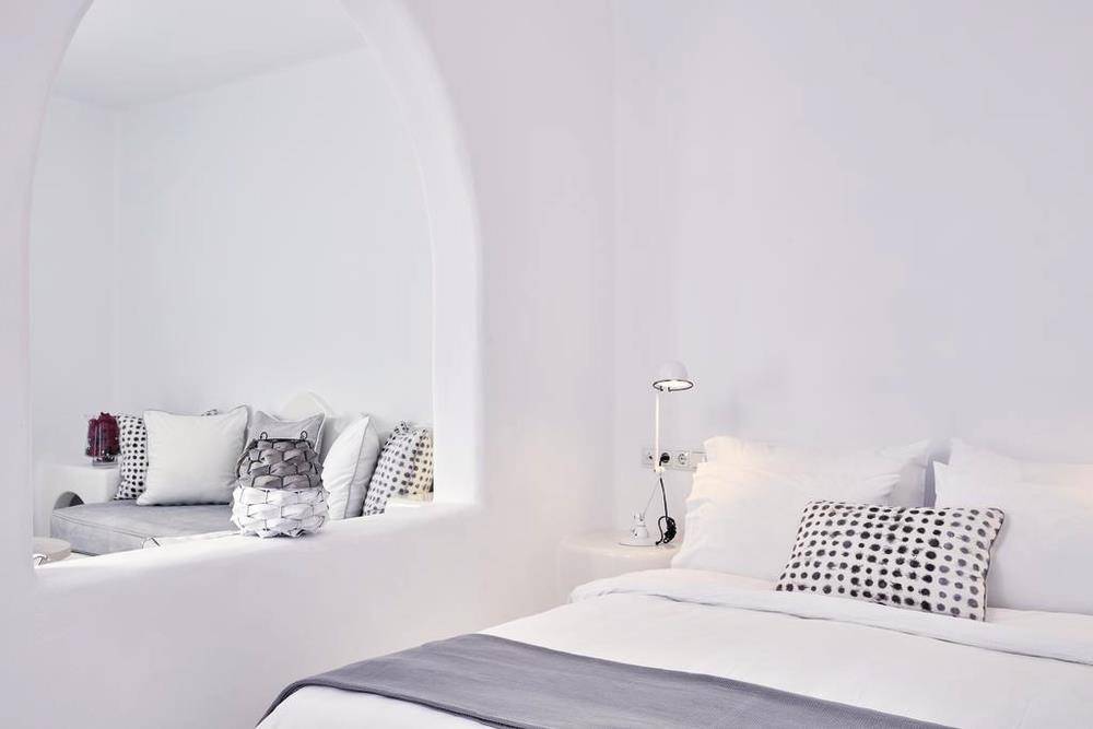 Cliff Side Suites