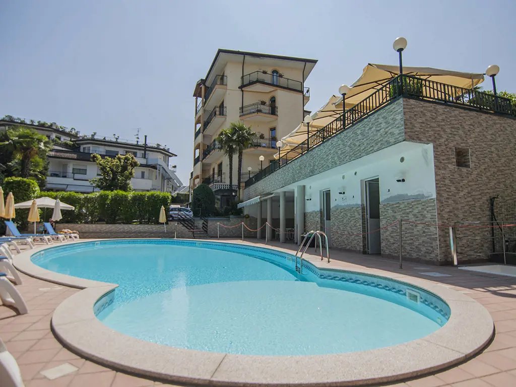 Hotel Flora