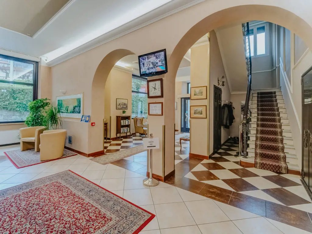 Hotel Flora