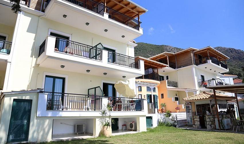 Aparthotel Madouri Beach