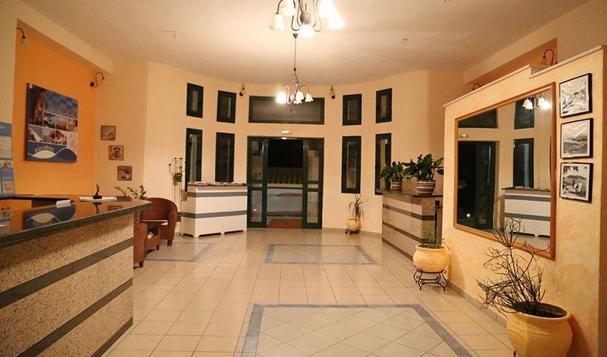 Aparthotel Madouri Beach