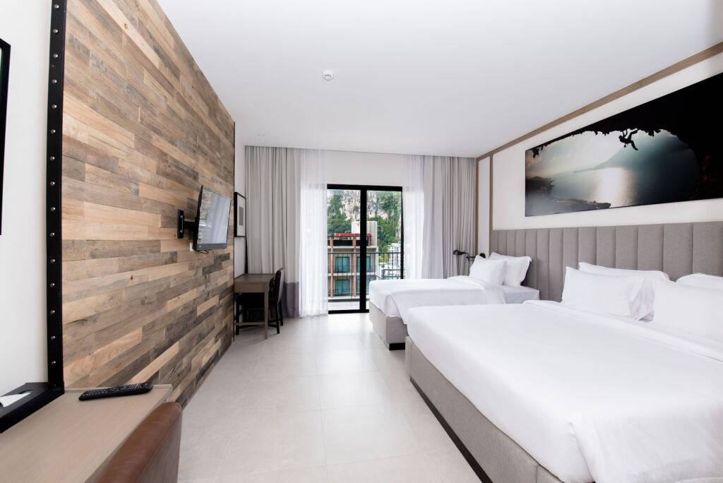 Sugar Marina Resort - Cliffhanger