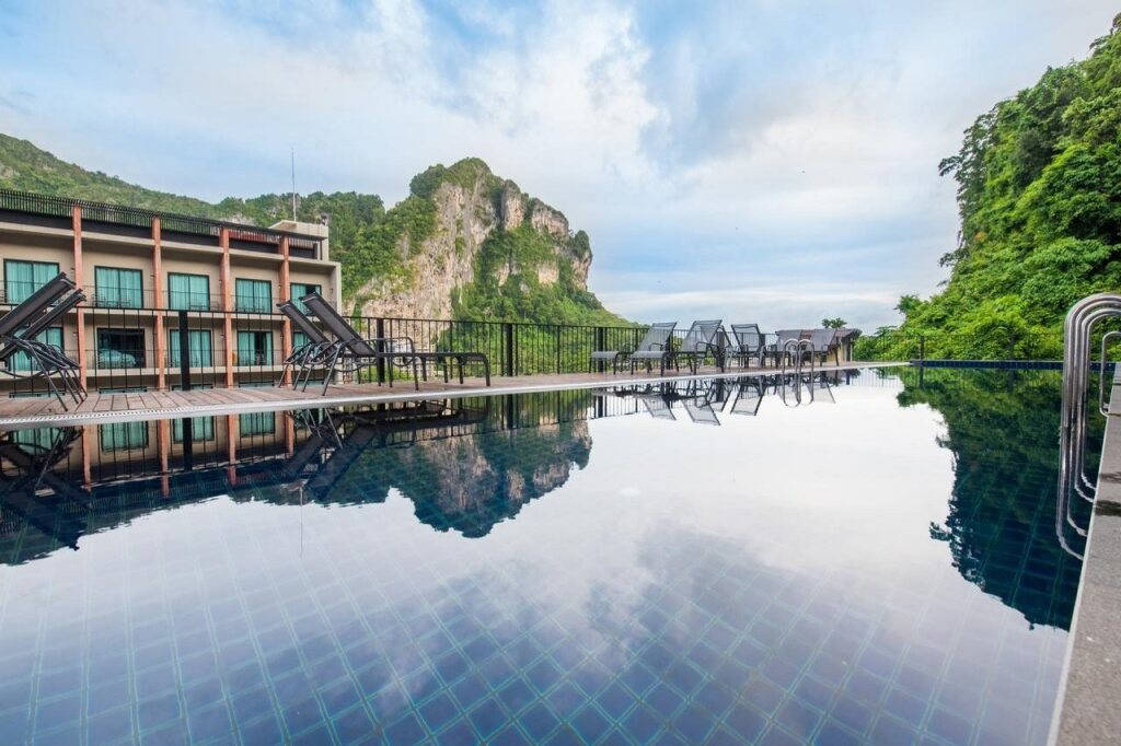 Sugar Marina Resort - Cliffhanger