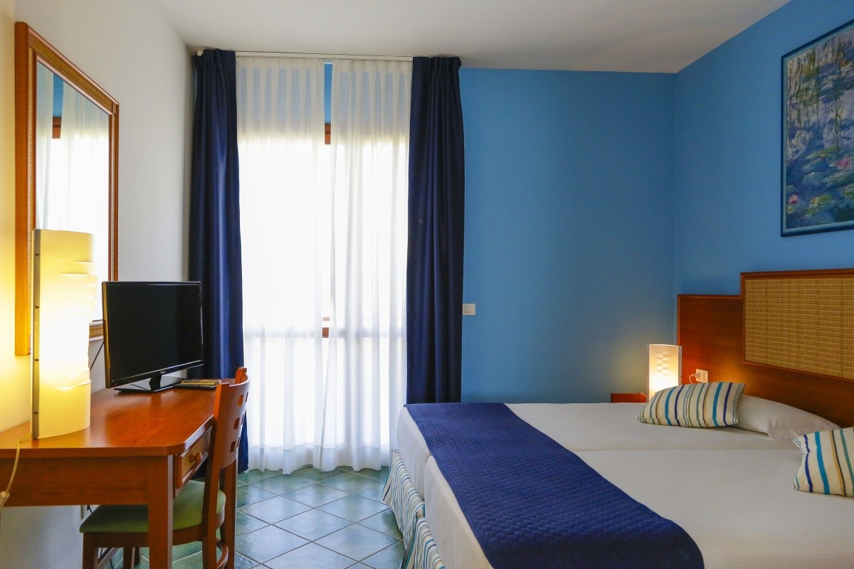 Voi Arenella Resort