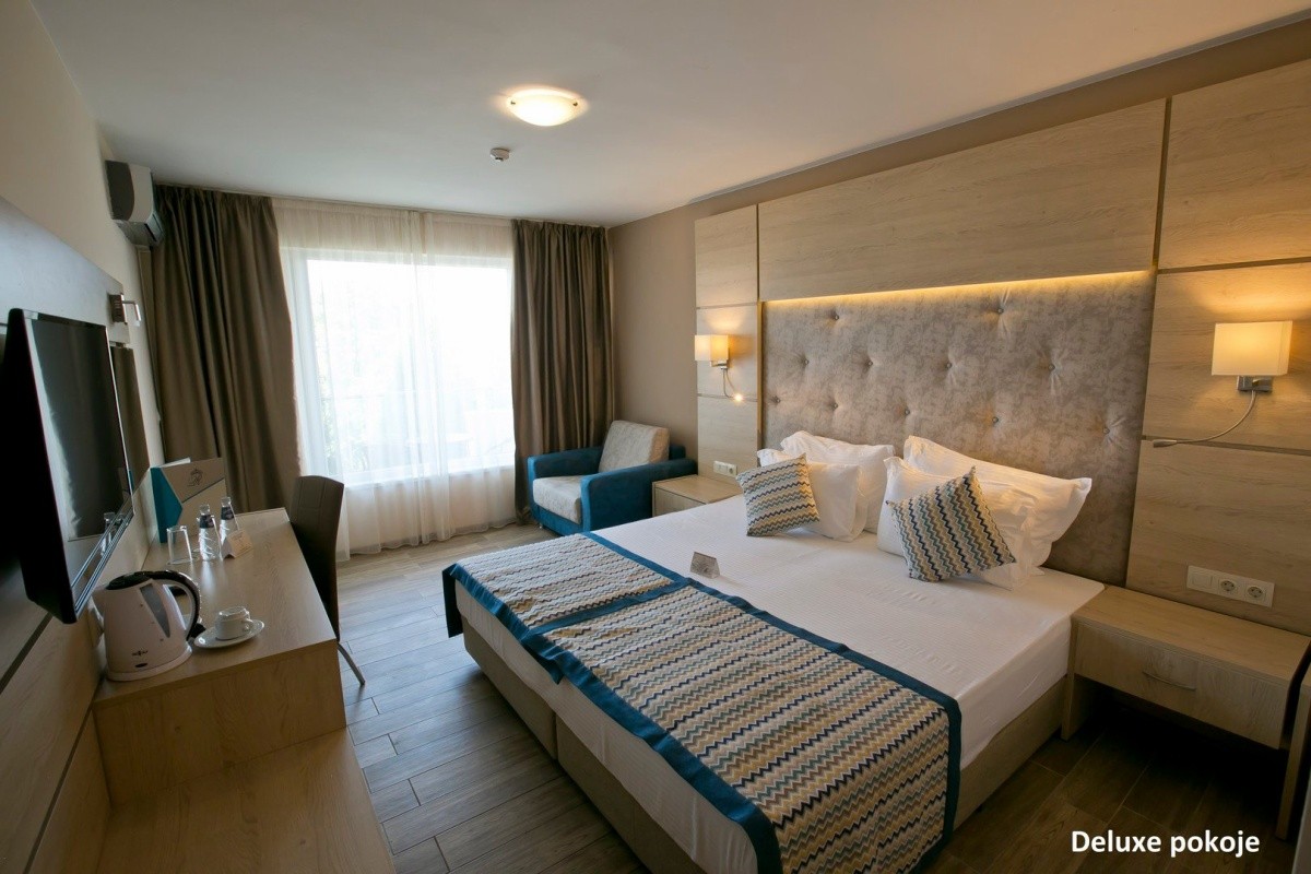 Royal Bay Apartments (Ikantalak)