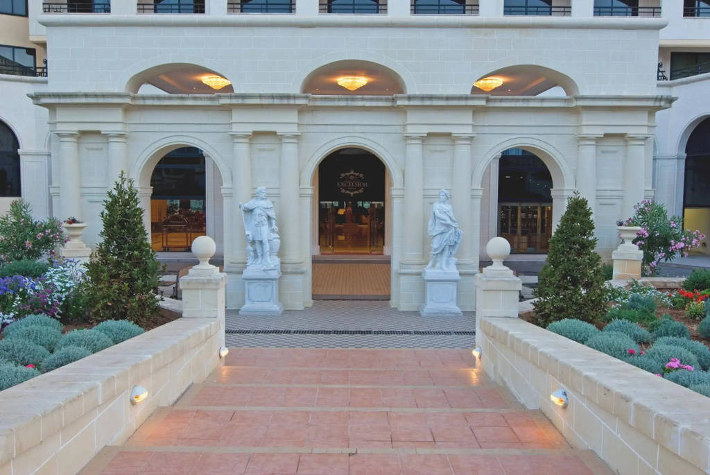 Grand Excelsior