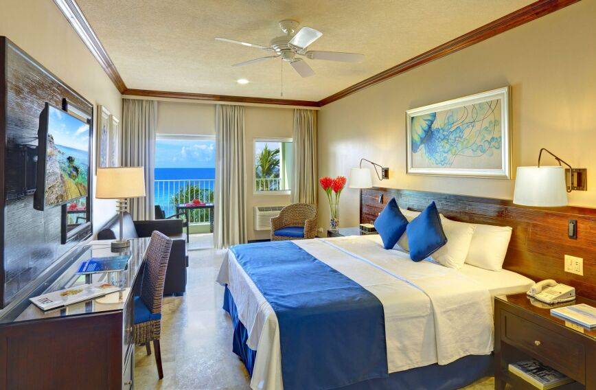 Coconut Court Beach Resort