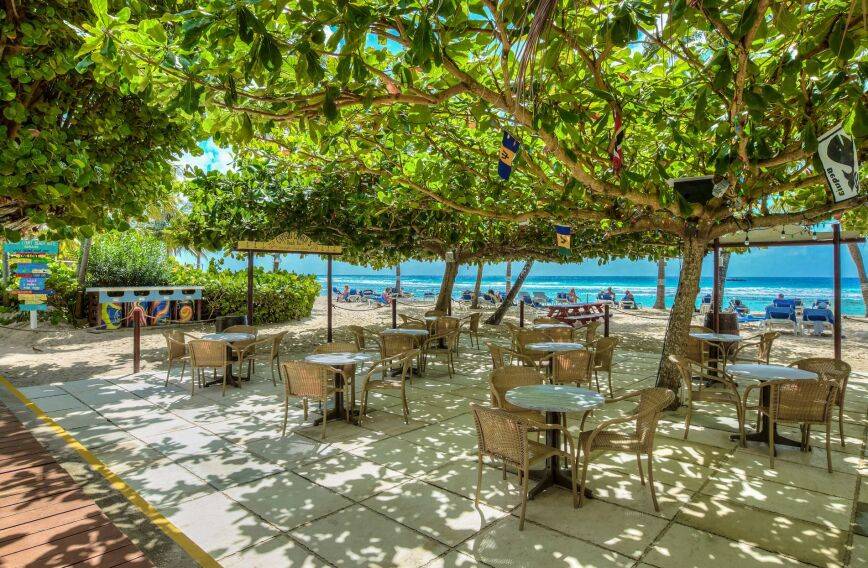 Coconut Court Beach Resort