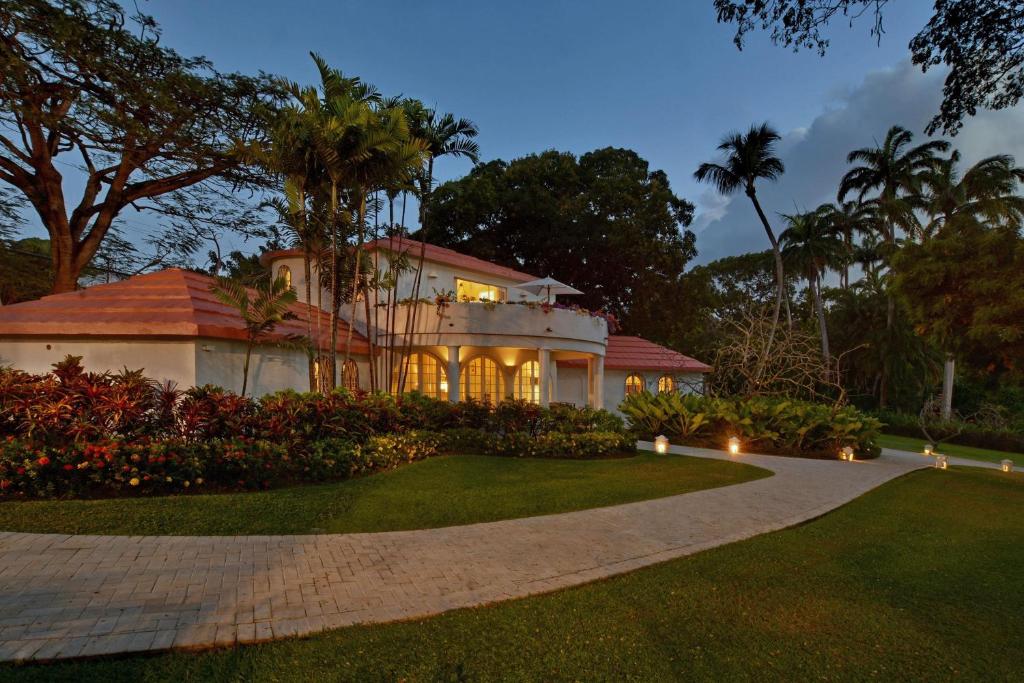 Fairmont Royal Pavilon