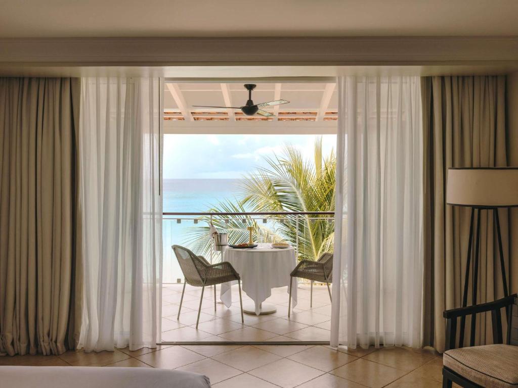 Fairmont Royal Pavilon