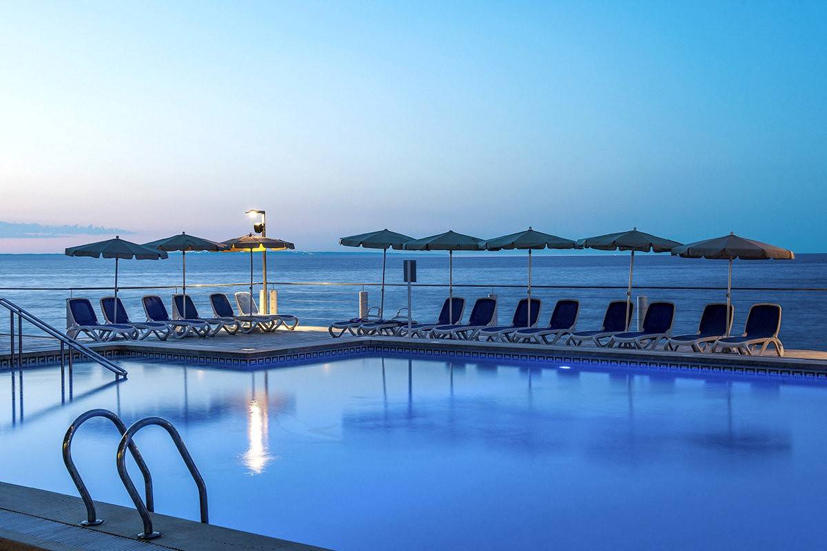 Globales Cala Viñas Apartmány