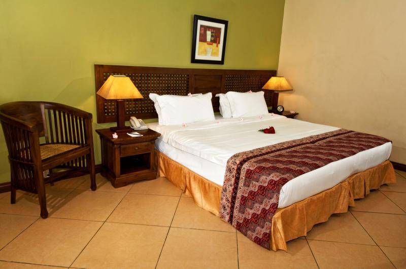 Aanari Hotel & Spa