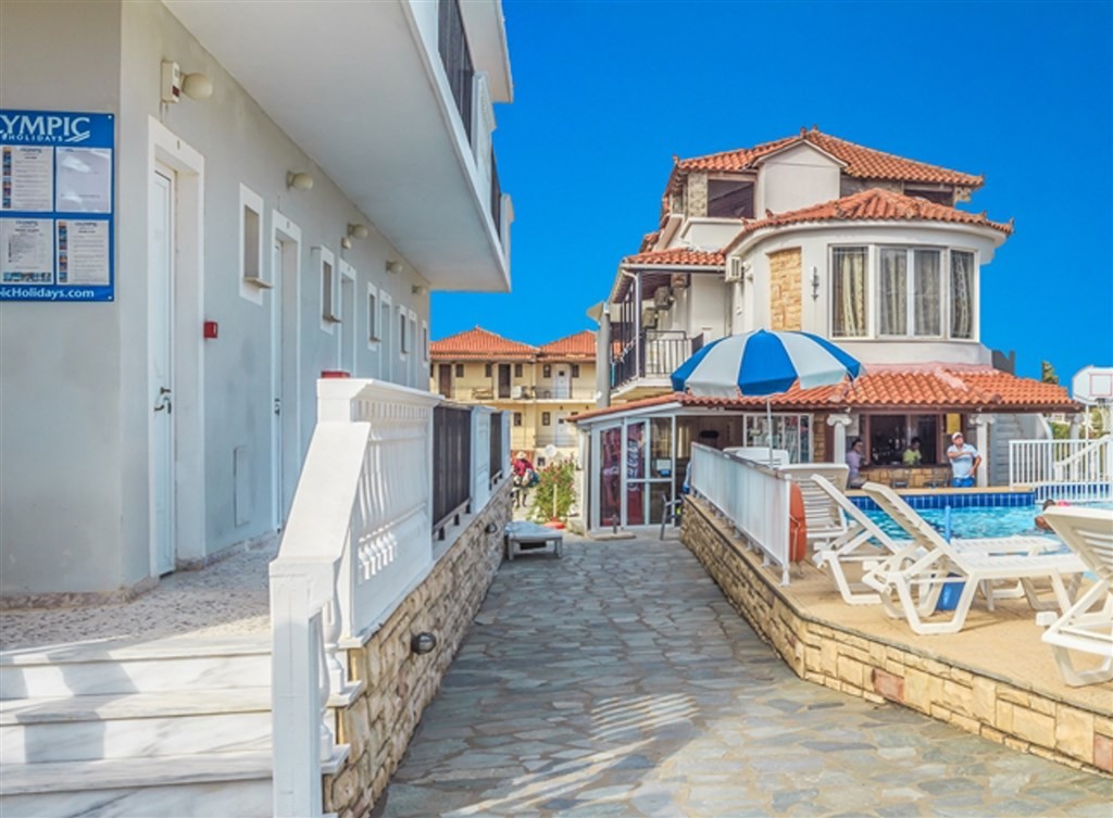 Studia Athina (Argassi)