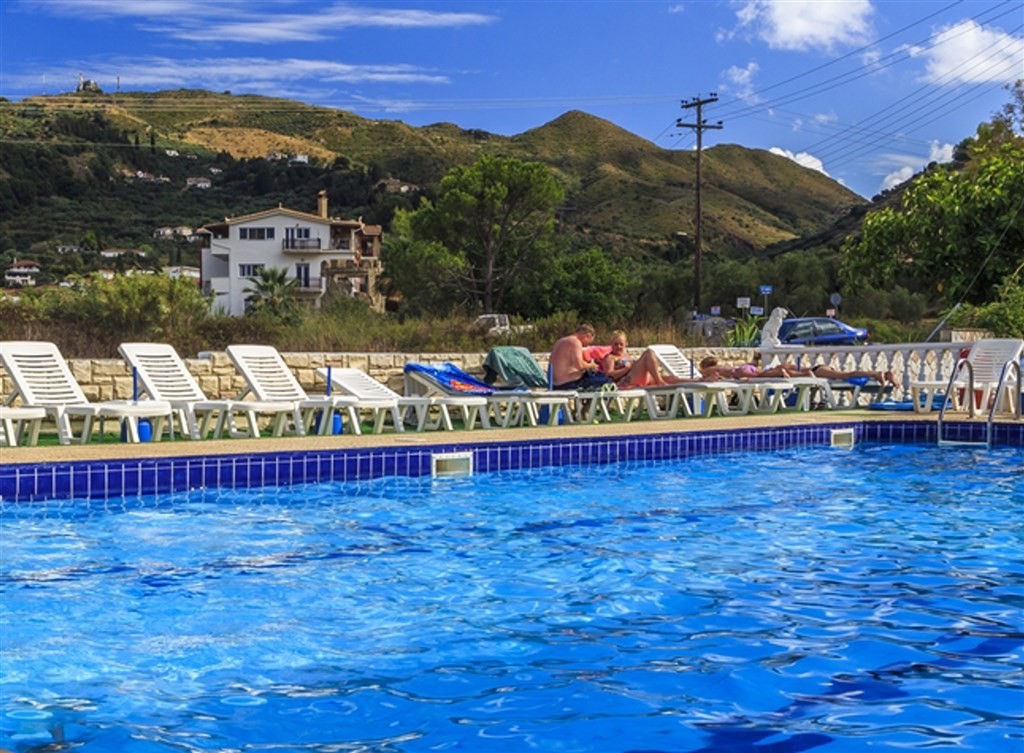 Studia Athina (Argassi)