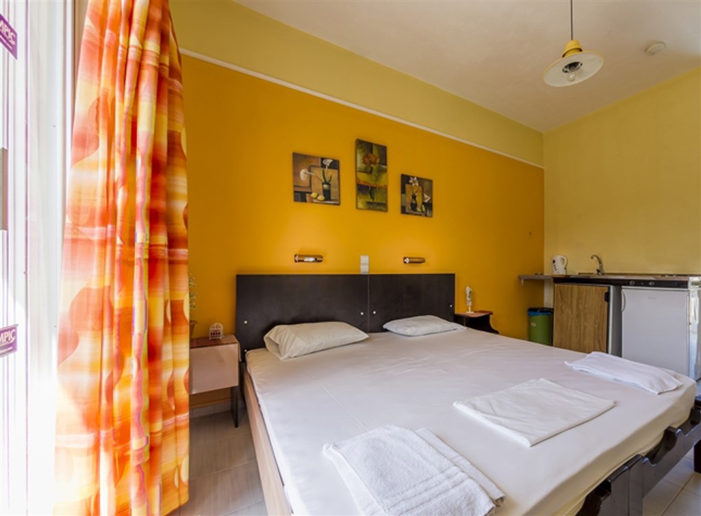 Studia Athina (Argassi)