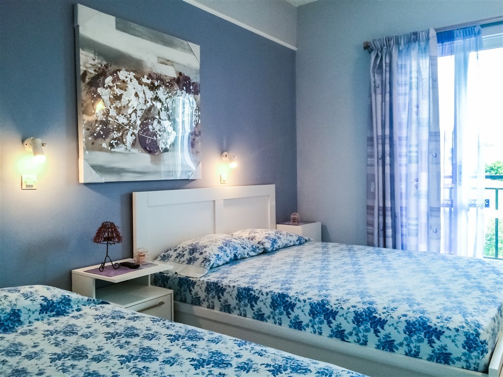 Studia Athina (Argassi)