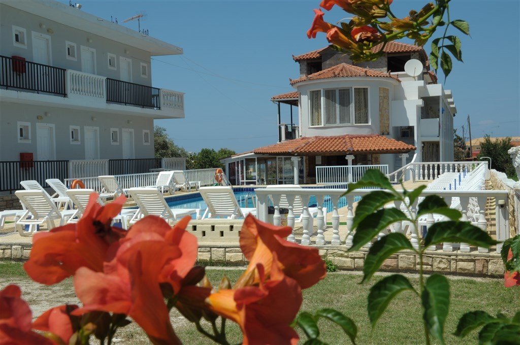 Studia Athina (Argassi)