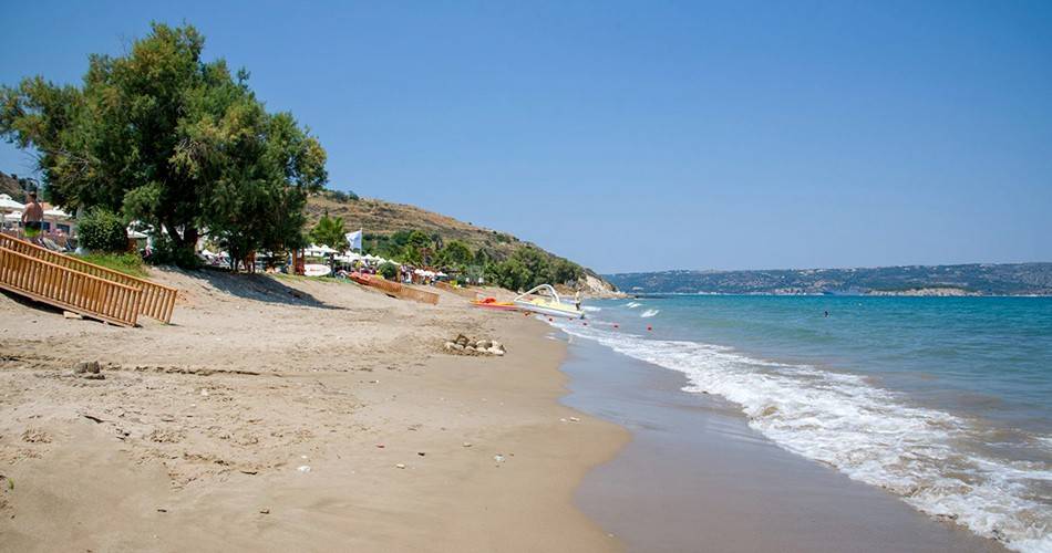 Kiani Beach Resort