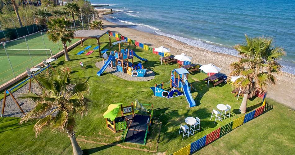 Kiani Beach Resort