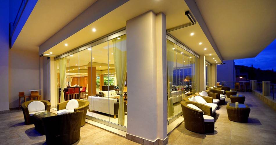 Kiani Beach Resort