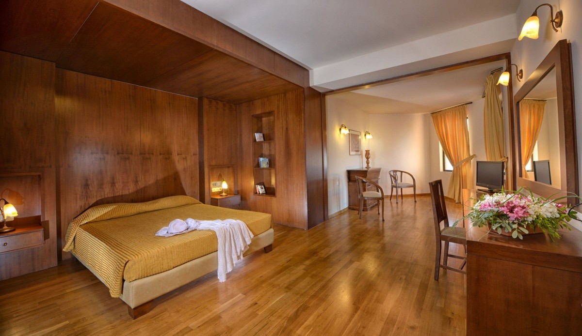 Athina Palace