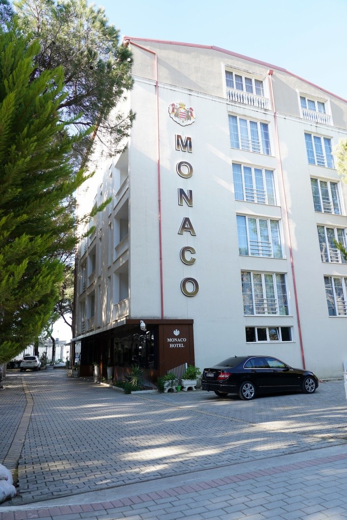 Monaco Garden