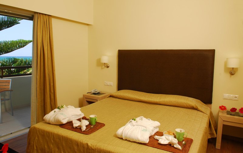 Minos Mare Royal