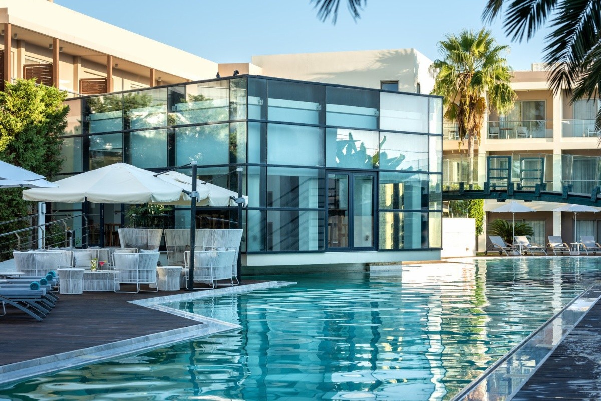 Minos Mare Royal