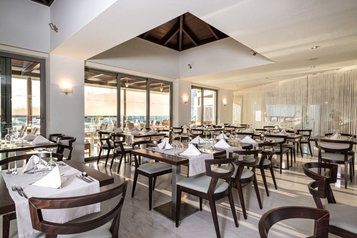Minos Mare Royal