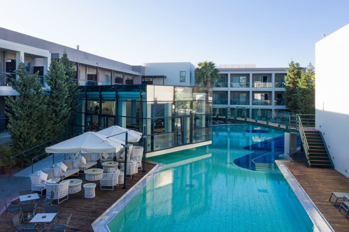 Minos Mare Royal